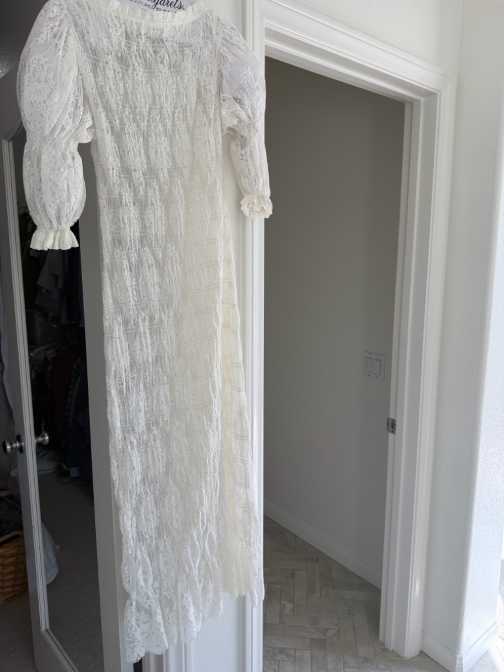 Doen Raquella Lace dress in Salt size small. Like new! - Picture 2 of 11